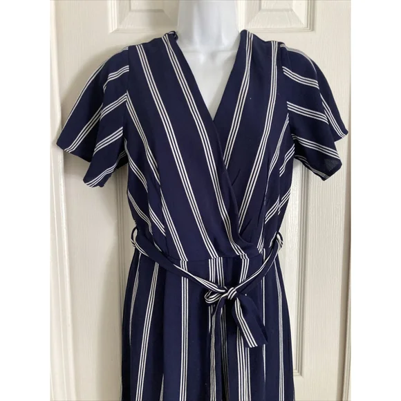 Monteau Los Angeles Sz M Blue White Stripe Casual/Lounge Jumpsuit Slit Wide Leg - Picture 3 of 10
